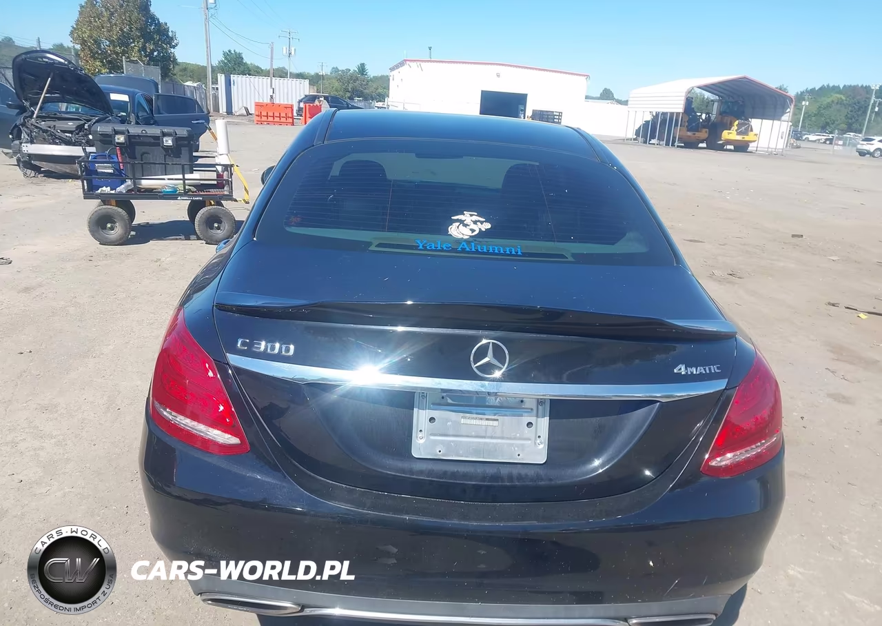 2015 Mercedes-Benz C 300 4Matic VIN:55SWF4KB2FU001108 - 17