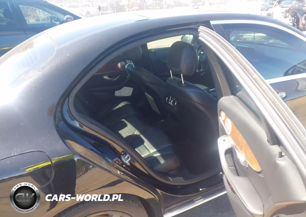 2015 Mercedes-Benz C 300 4Matic VIN:55SWF4KB2FU001108 - 8