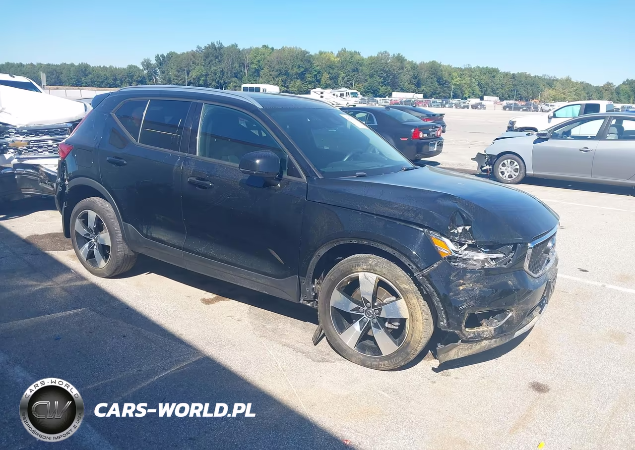 2020 Volvo Xc40 T5 Momentum