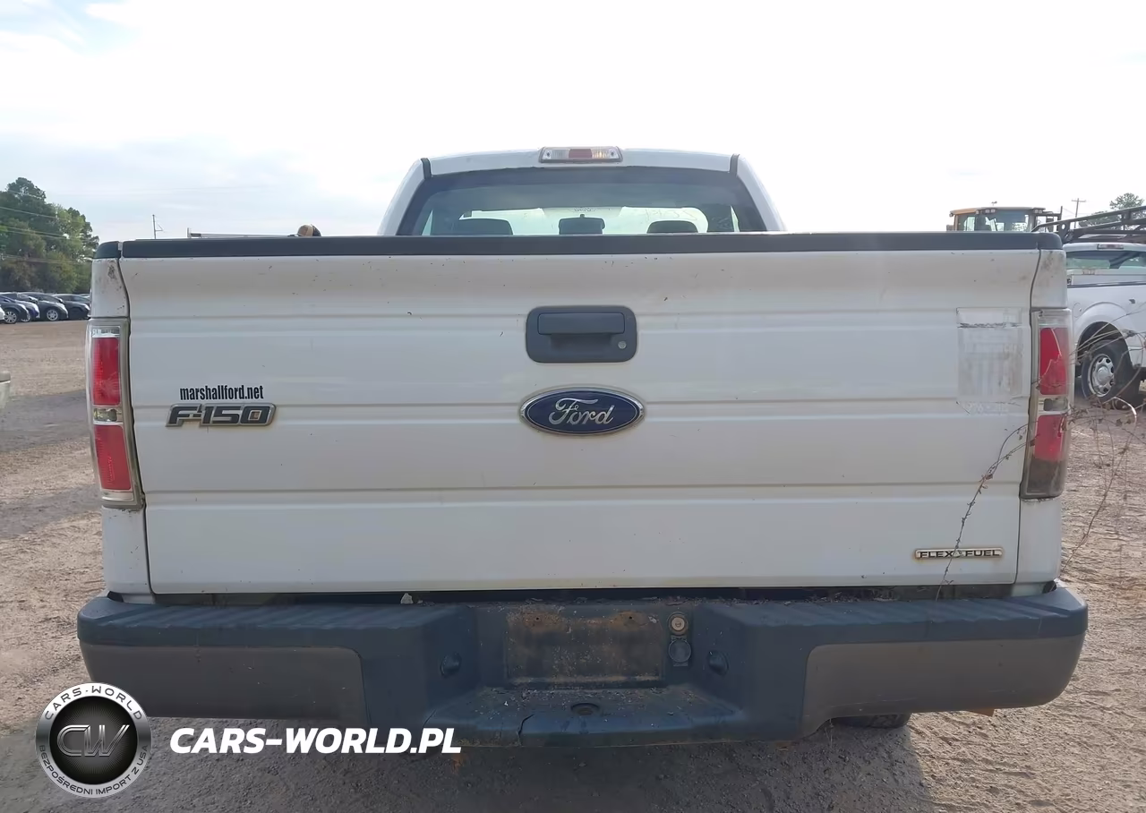 2014 Ford F-150 Xl VIN:1FTMF1CM2EKF43110 - 17
