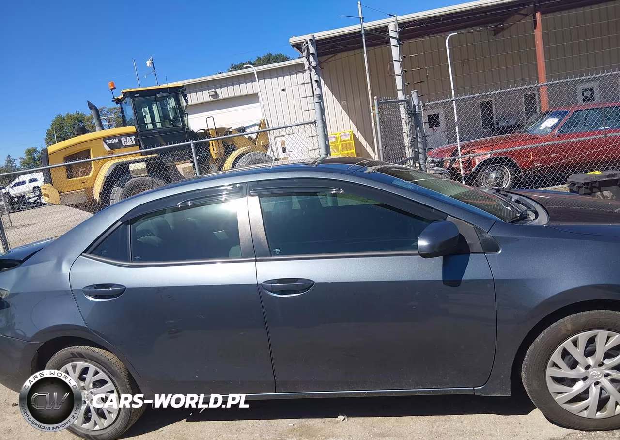 2017 Toyota Corolla Le VIN:2T1BURHE6HC850153 - 13