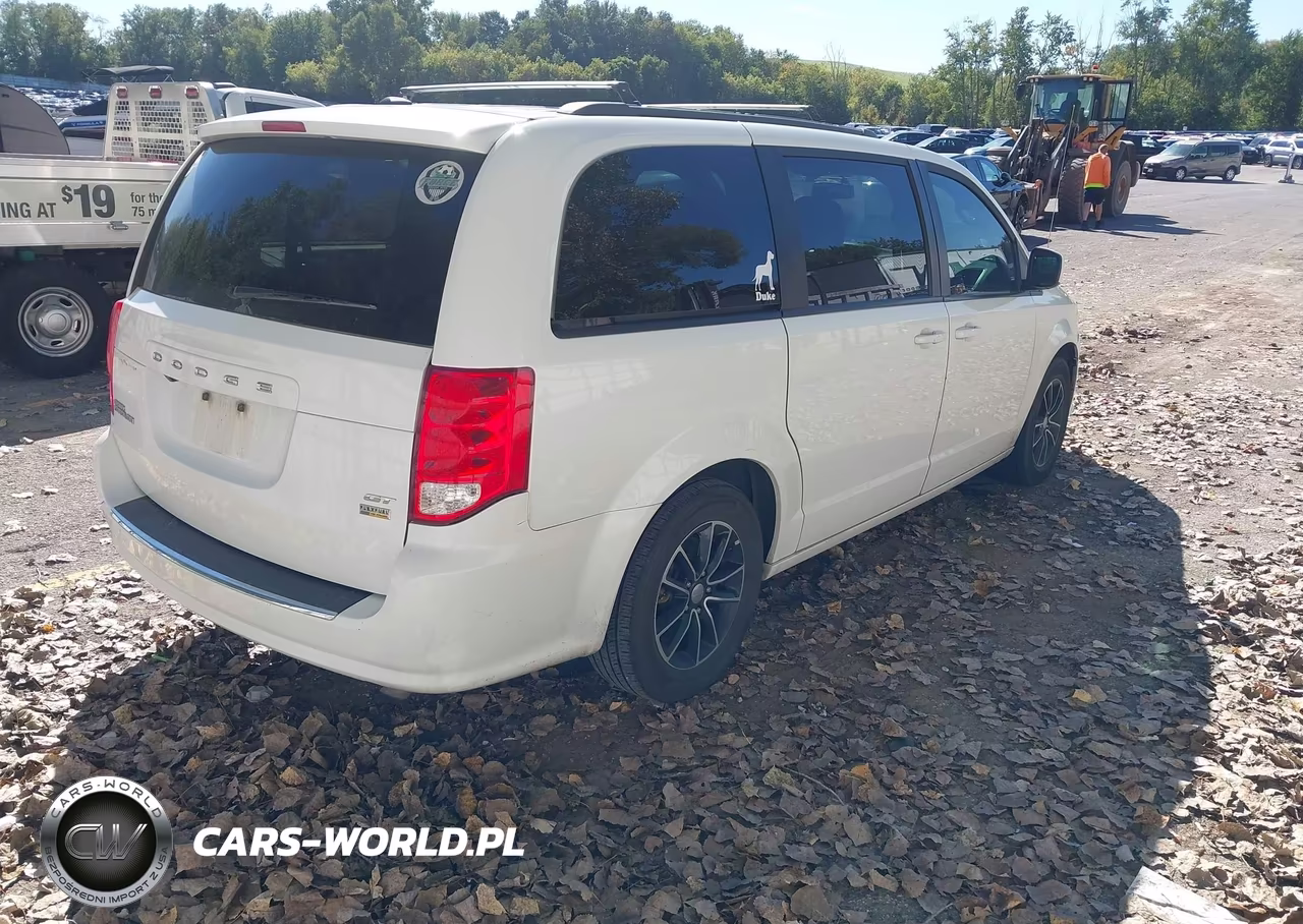2018 Dodge Grand Caravan Gt VIN:2C4RDGEG4JR199989 - 4