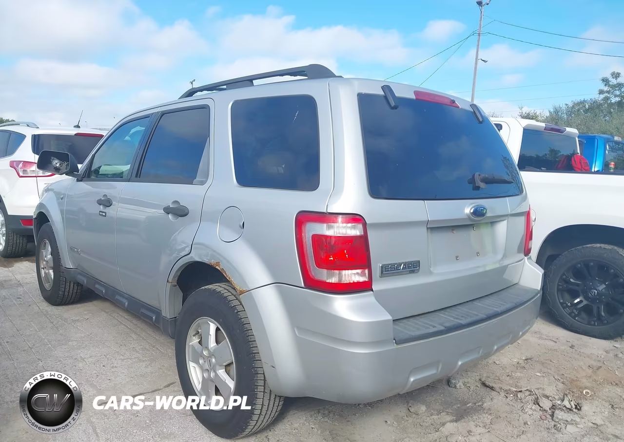 2008 Ford Escape Xlt VIN:1FMCU031X8KE62180 - 3