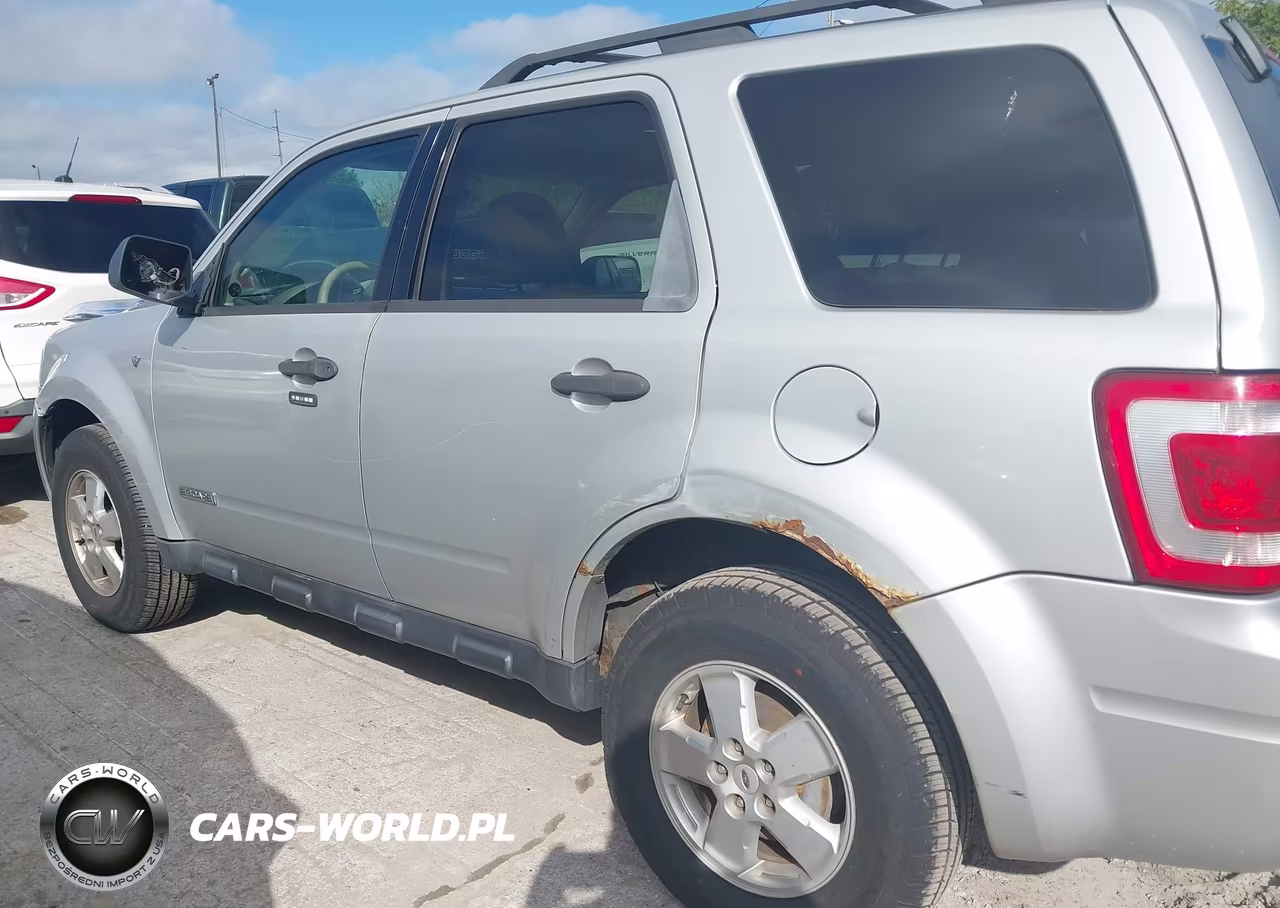 2008 Ford Escape Xlt VIN:1FMCU031X8KE62180 - 6
