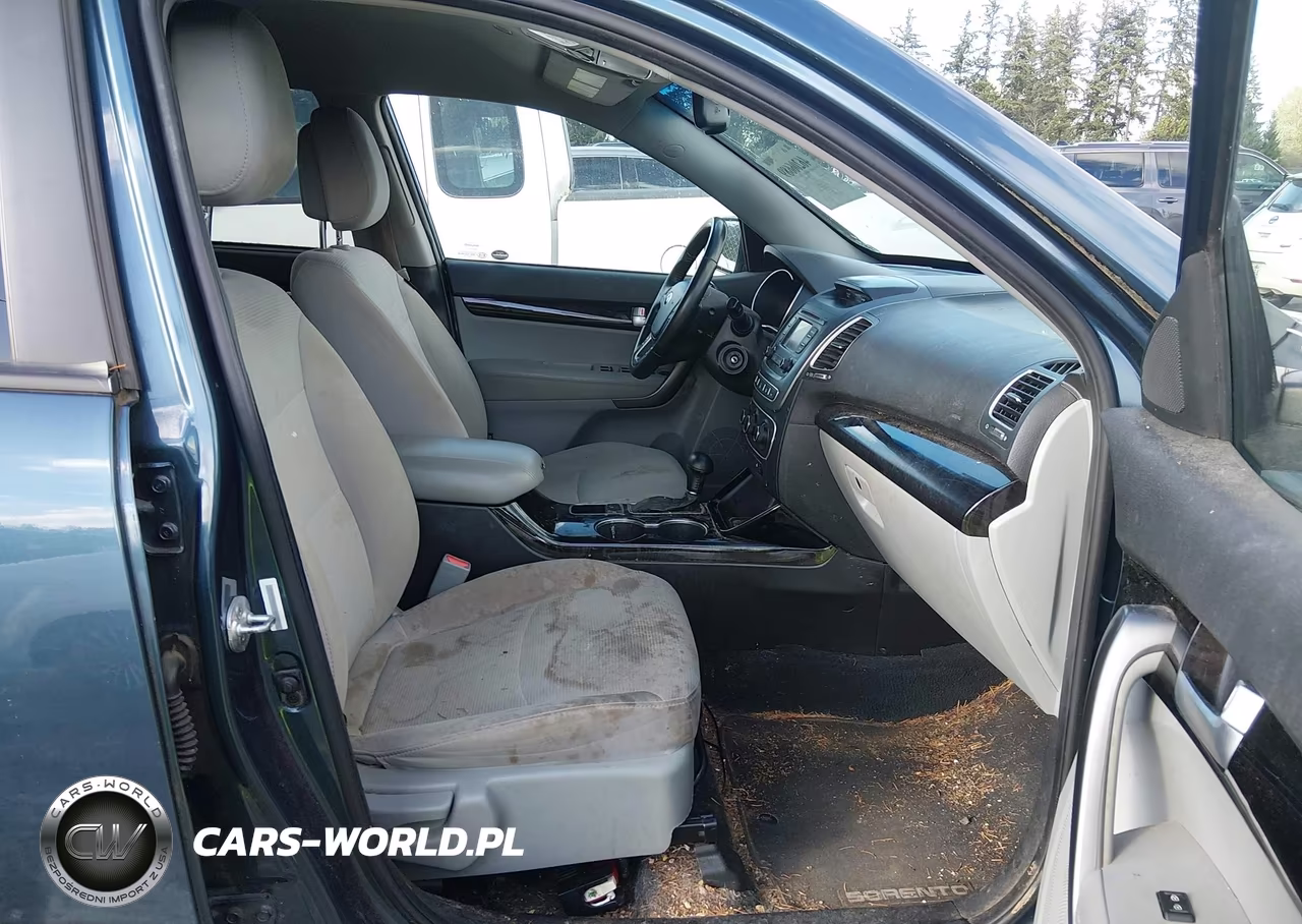 2015 Kia Sorento Lx VIN:5XYKTDA66FG600955 - 5