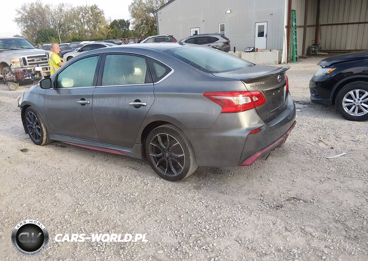 2018 Nissan Sentra Nismo VIN:3N1CB7AP8JY236370 - 3