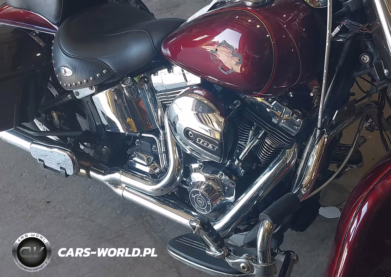 2017 Harley-Davidson Flstc Heritage Softail Classic VIN:1HD1BWV1XHB015946 - 8