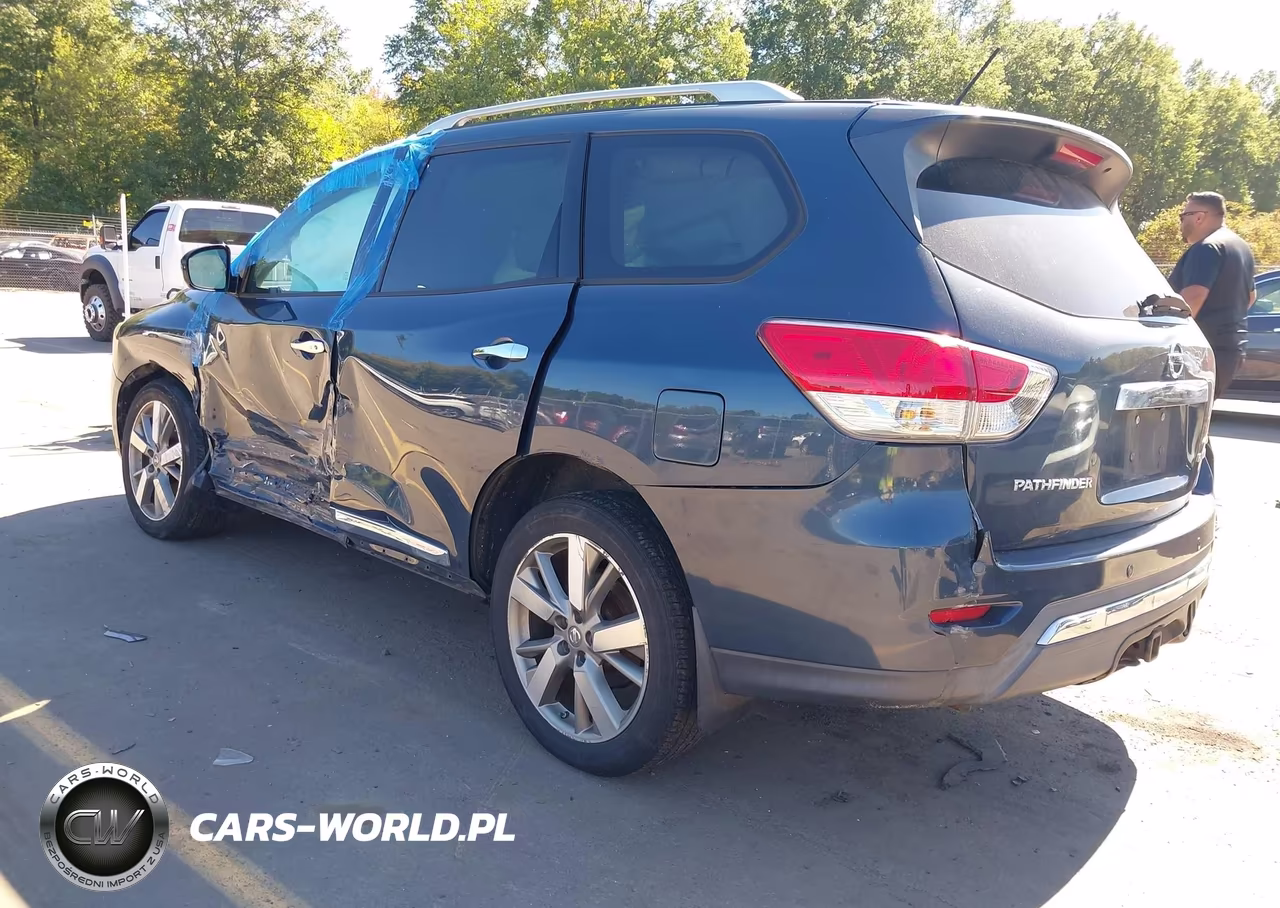 2013 Nissan Pathfinder Platinum VIN:5N1AR2MM3DC674209 - 3