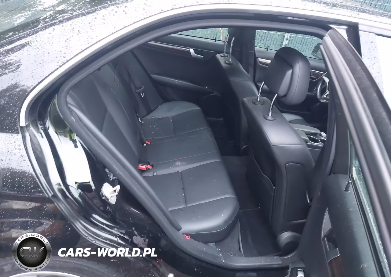 2014 Mercedes-Benz C 250 Sport VIN:WDDGF4HB4EA939315 - 8