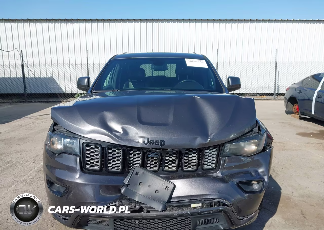 2018 Jeep Grand Cherokee Altitude 4X2 VIN:1C4RJEAG4JC382885 - 12