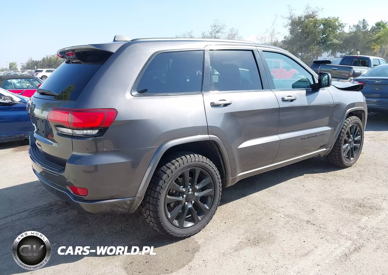 2018 Jeep Grand Cherokee Altitude 4X2 VIN:1C4RJEAG4JC382885 - 4