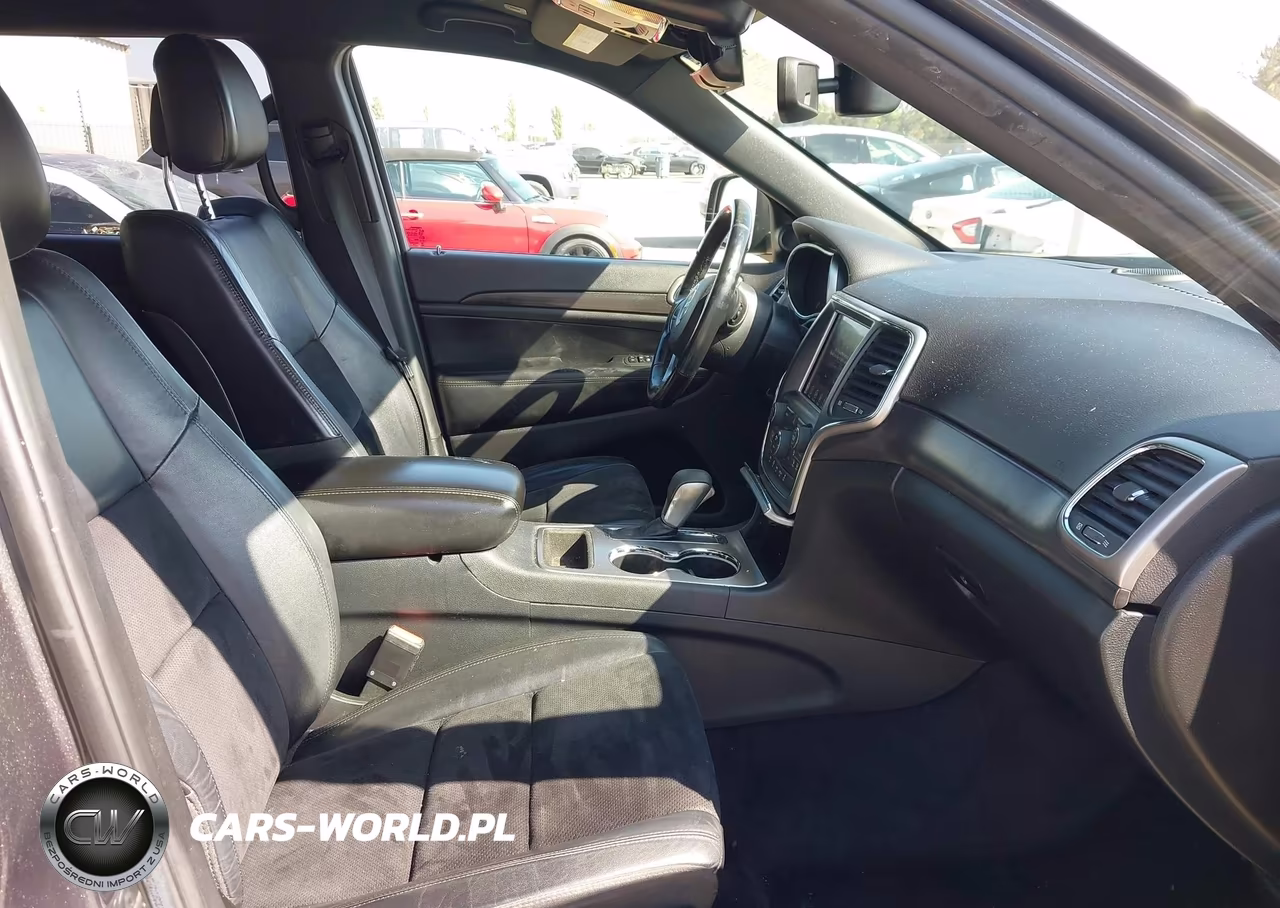 2018 Jeep Grand Cherokee Altitude 4X2 VIN:1C4RJEAG4JC382885 - 5