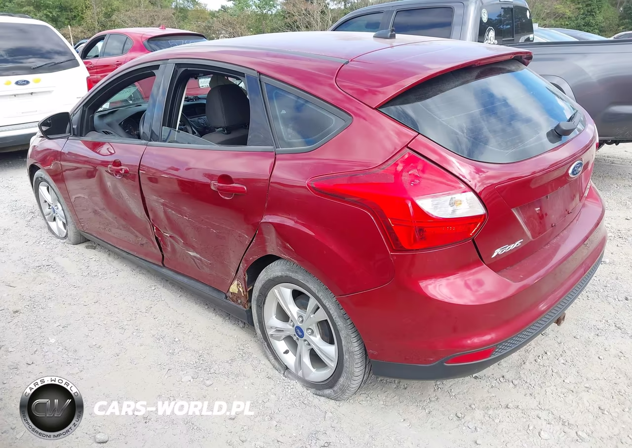 2013 Ford Focus Se VIN:1FADP3K22DL124049 - 3