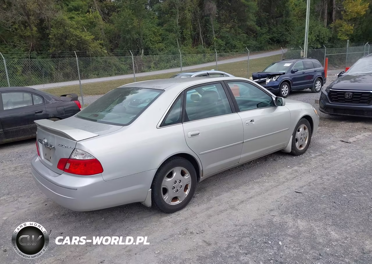 2003 Toyota Avalon Xls VIN:4T1BF28BX3U301084 - 4