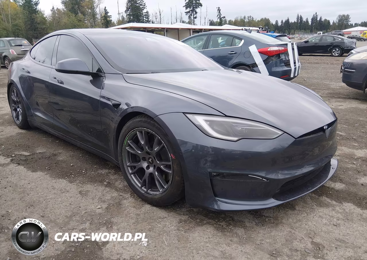 2022 Tesla Model S Plaid Tri Motor All-Wheel Drive