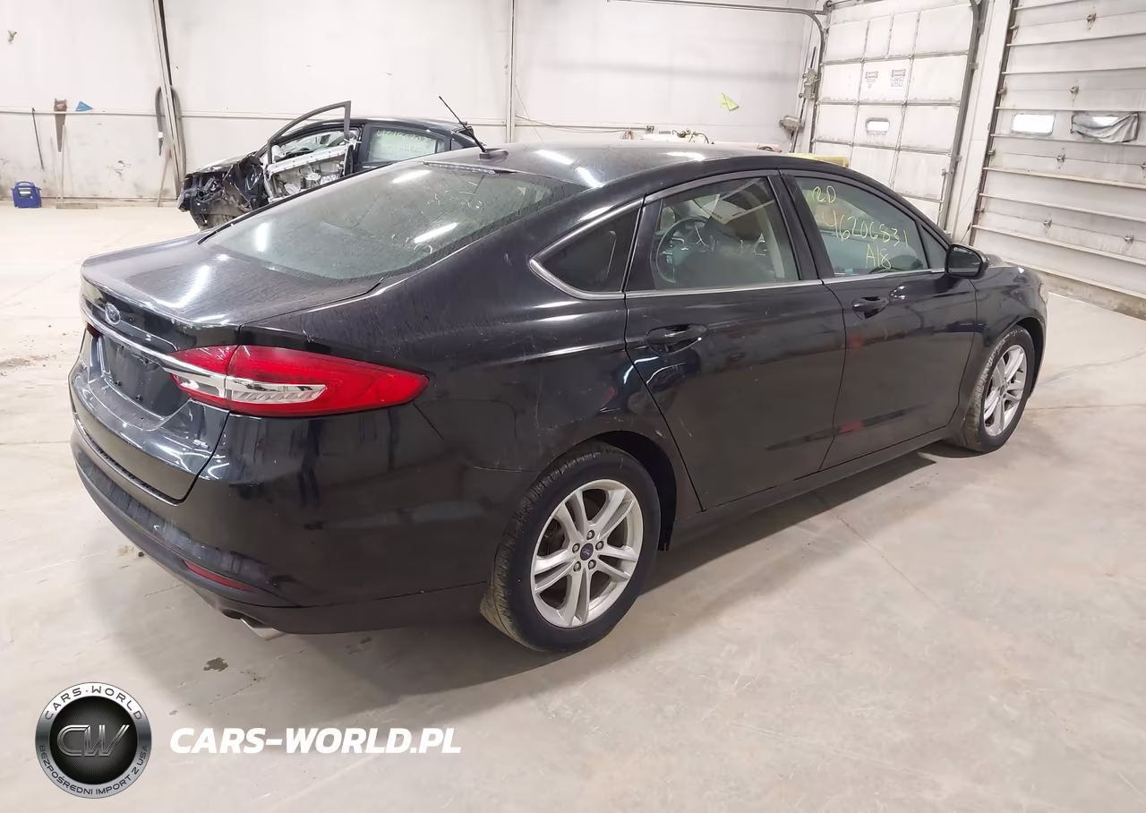 2018 Ford Fusion Se VIN:3FA6P0H71JR127774 - 4