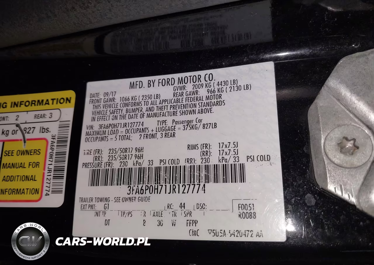 2018 Ford Fusion Se VIN:3FA6P0H71JR127774 - 9