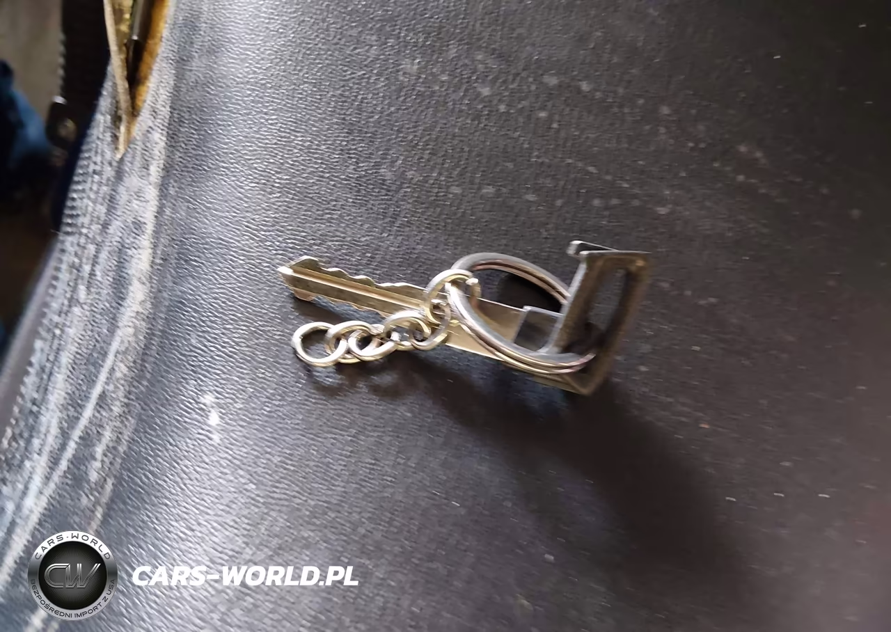 2020 Indian Motorcycle Co. Challenger Limited VIN:56KLCARR0L3392745 - 11