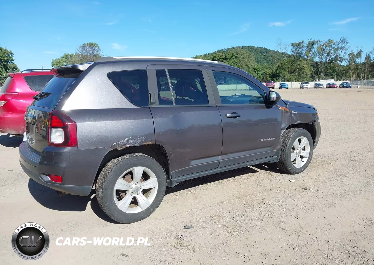 2016 Jeep Compass Sport VIN:1C4NJDBBXGD663068 - 4