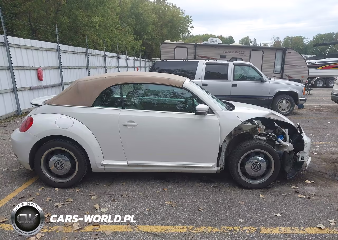 2013 Volkswagen Beetle 2.5L VIN:3VW5P7AT6DM818402 - 13