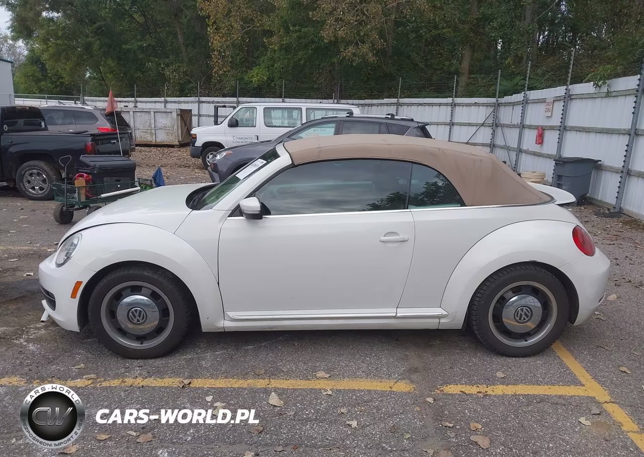 2013 Volkswagen Beetle 2.5L VIN:3VW5P7AT6DM818402 - 14