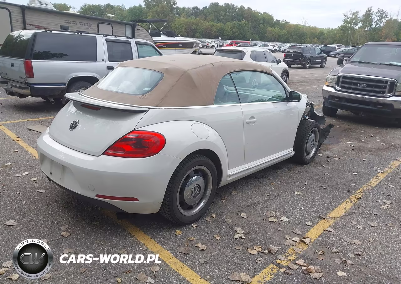 2013 Volkswagen Beetle 2.5L VIN:3VW5P7AT6DM818402 - 4