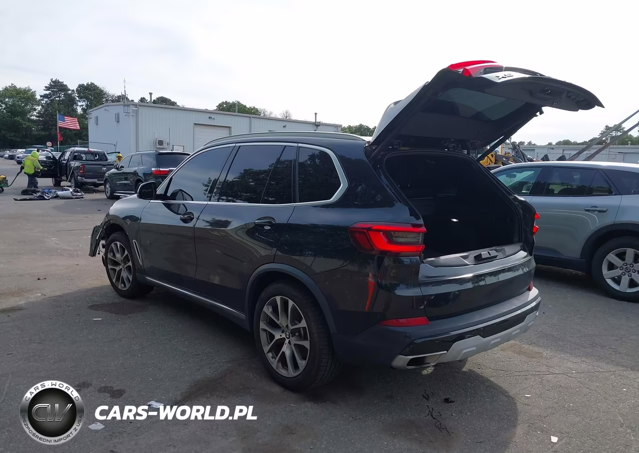 2019 BMW X5 xDrive40I VIN:5UXCR6C57KLK83378 - 3