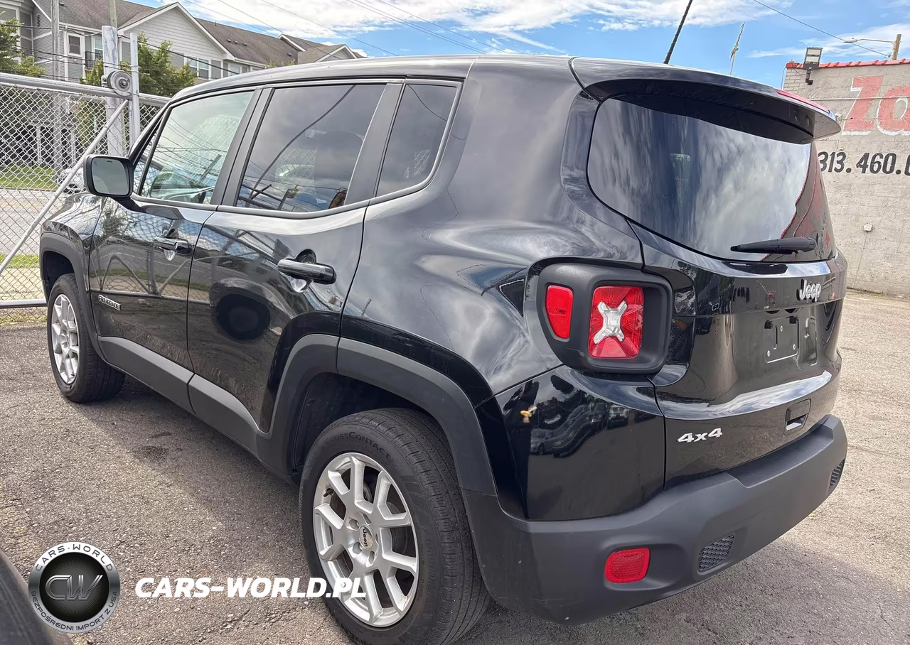 2023 Jeep Renegade Latitude VIN:ZACNJDB10PPP70278 - 3