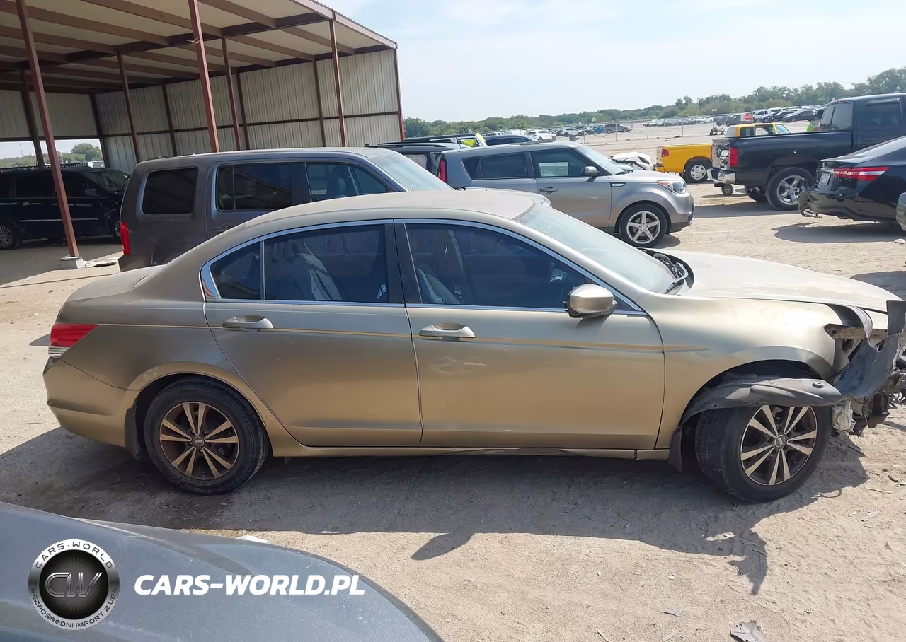 2008 Honda Accord Sdn Lx VIN:JHMCP263X8C070233 - 13
