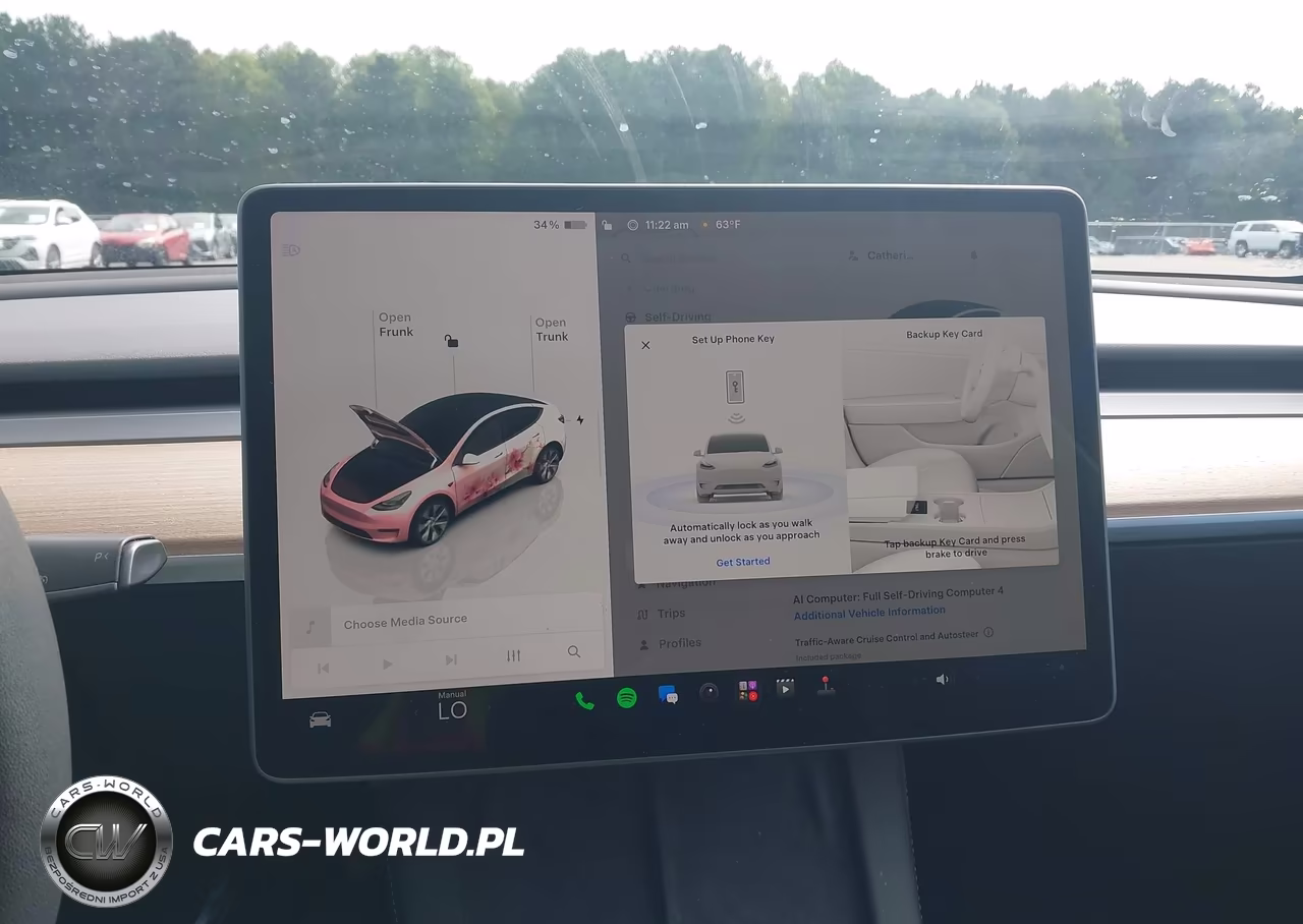 2023 Tesla Model Y Awd-Long Range VIN:7SAYGAEEXPF913727 - 17