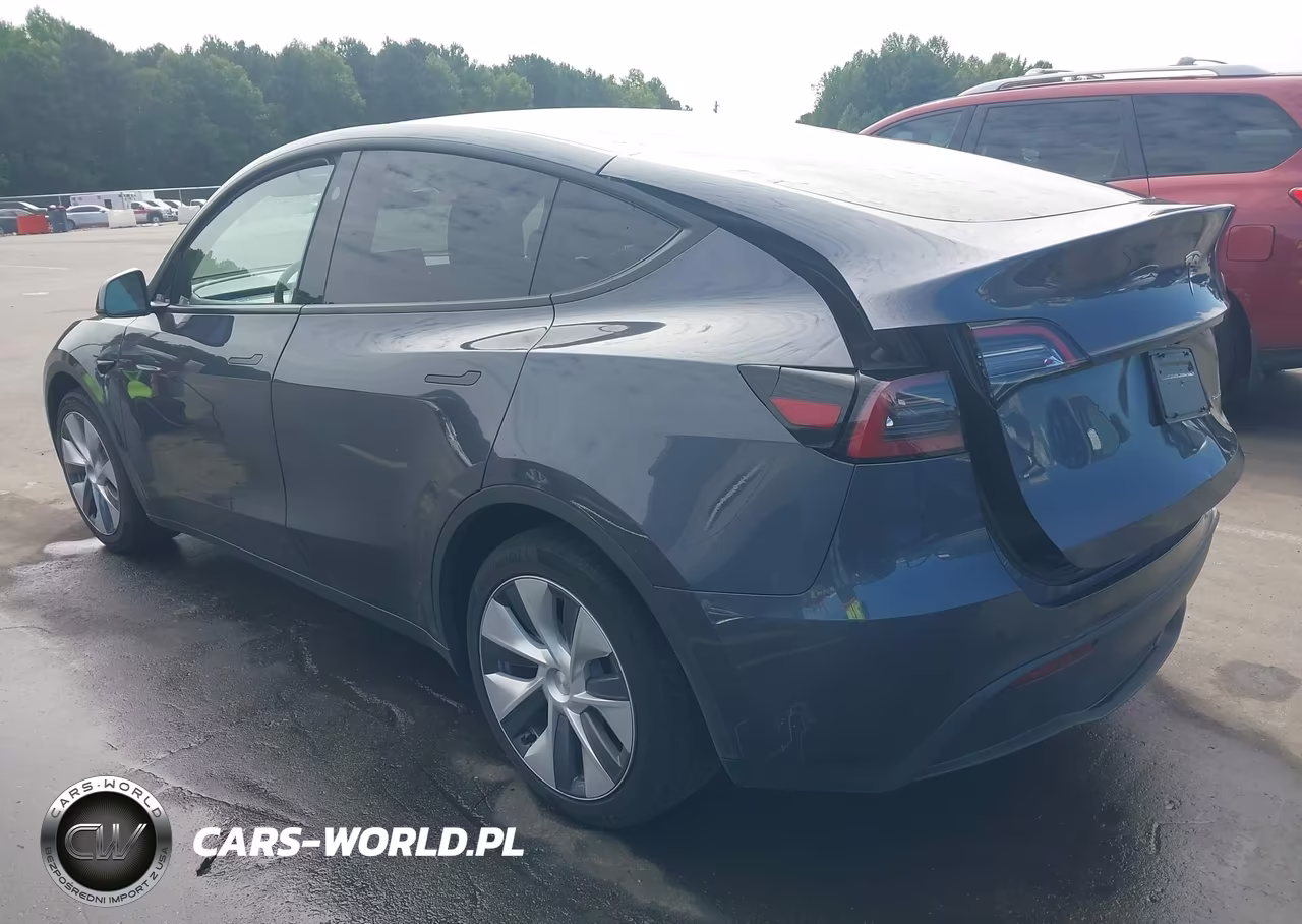 2023 Tesla Model Y Awd-Long Range VIN:7SAYGAEEXPF913727 - 3