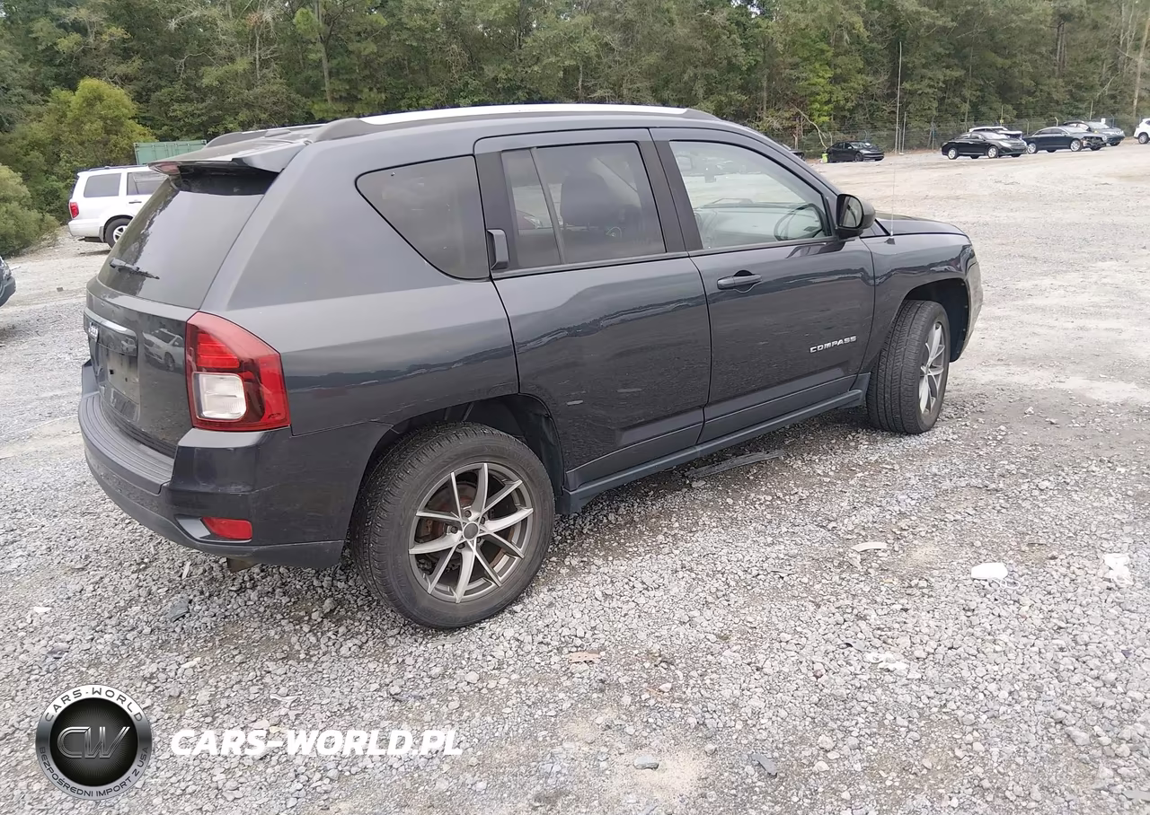 2016 Jeep Compass Sport VIN:1C4NJDBB3GD556539 - 4