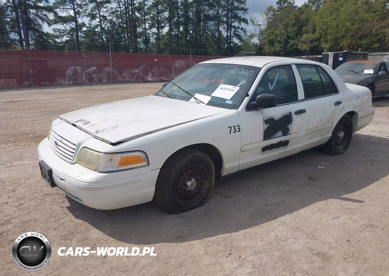 2000 Ford Crown Victoria Police Pkg Police Interceptor VIN:2FAFP71W8YX162561 - 2