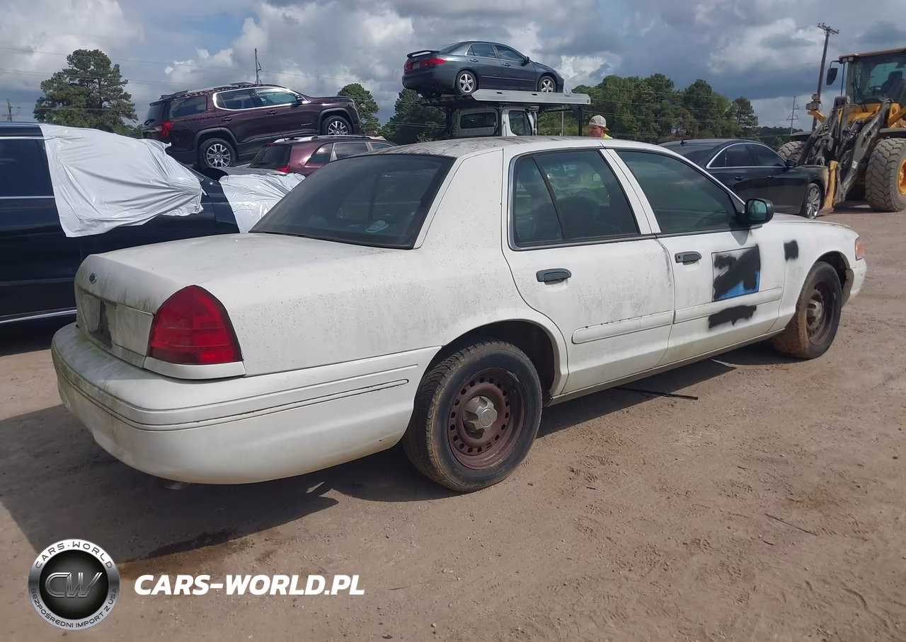 2000 Ford Crown Victoria Police Pkg Police Interceptor VIN:2FAFP71W8YX162561 - 4