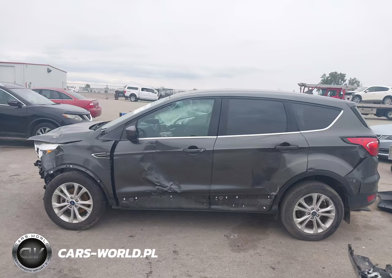 2019 Ford Escape Se VIN:1FMCU0GD6KUA34798 - 14