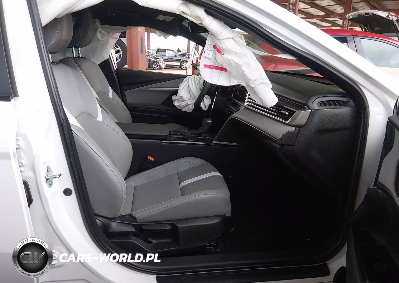 2026 Toyota Camry Se VIN:4T1DAACK1TU708252 - 5