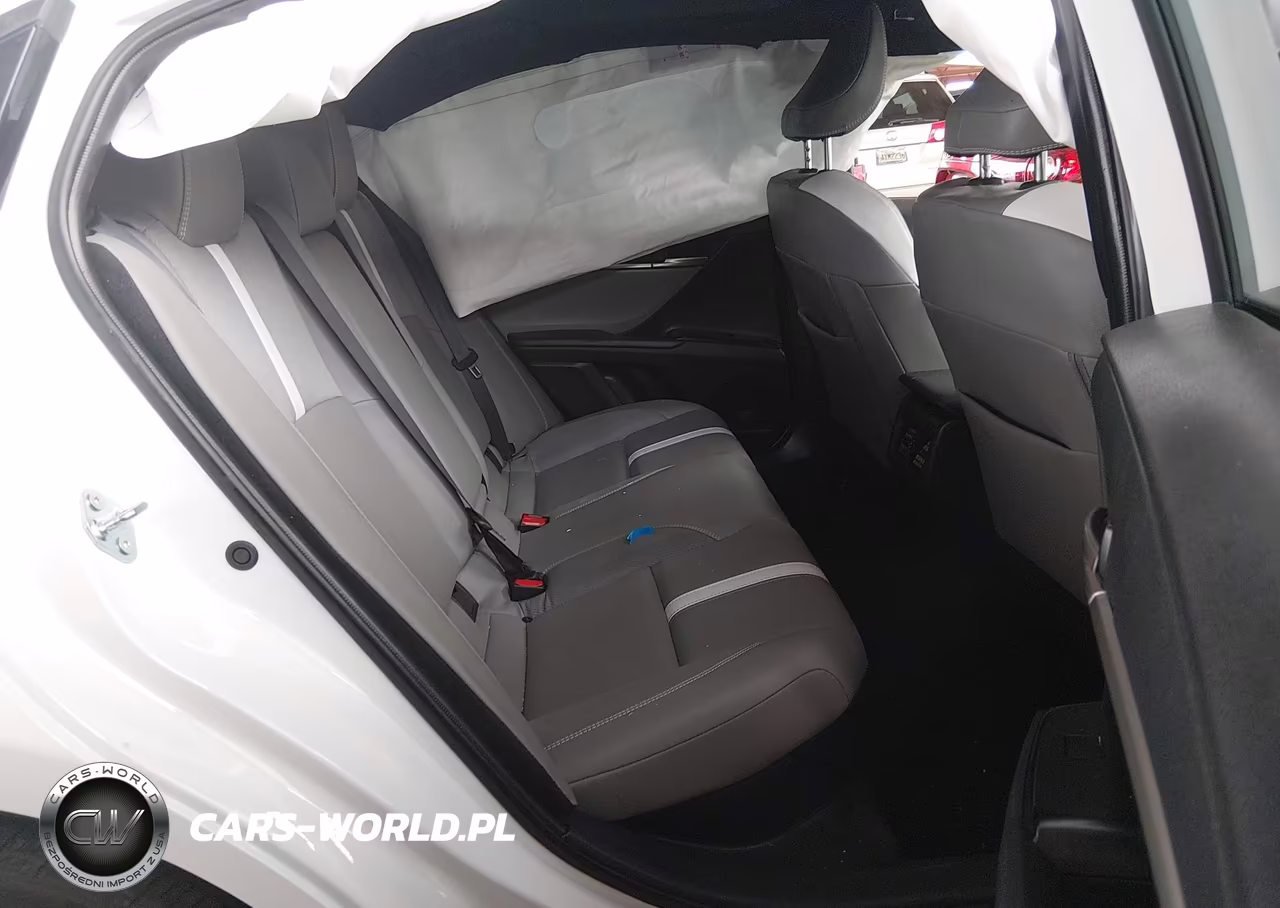 2026 Toyota Camry Se VIN:4T1DAACK1TU708252 - 8