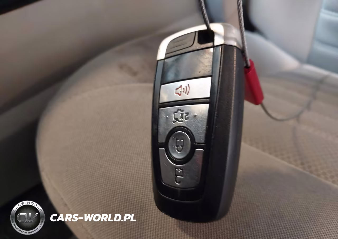 2019 Ford Fusion Hybrid Se VIN:3FA6P0LU8KR221133 - 11
