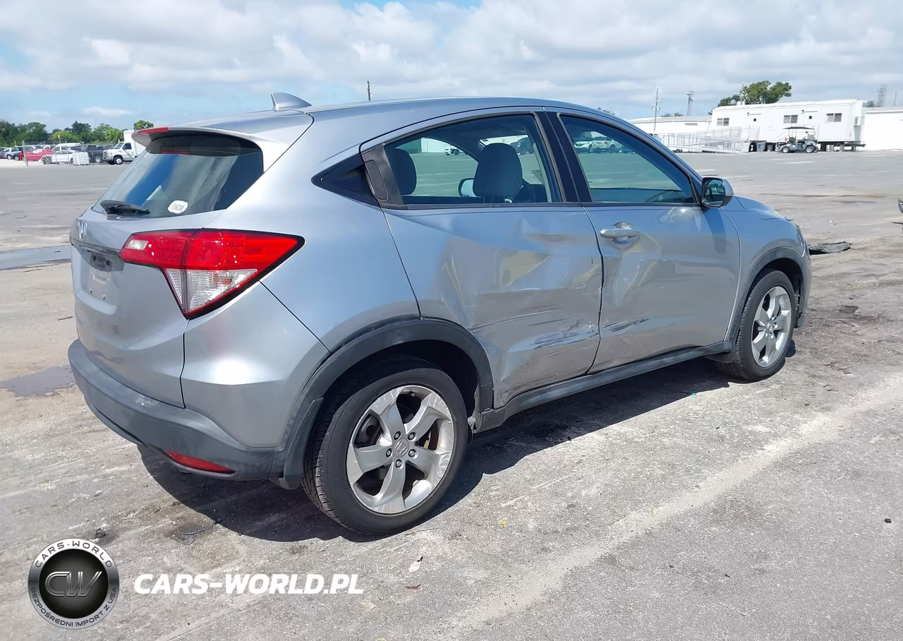 2019 Honda Hr-V Lx VIN:3CZRU5H35KG703867 - 4