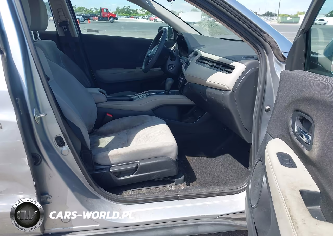 2019 Honda Hr-V Lx VIN:3CZRU5H35KG703867 - 5