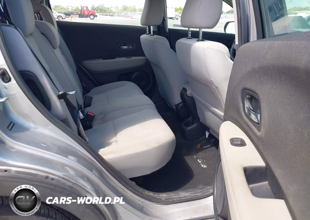2019 Honda Hr-V Lx VIN:3CZRU5H35KG703867 - 8