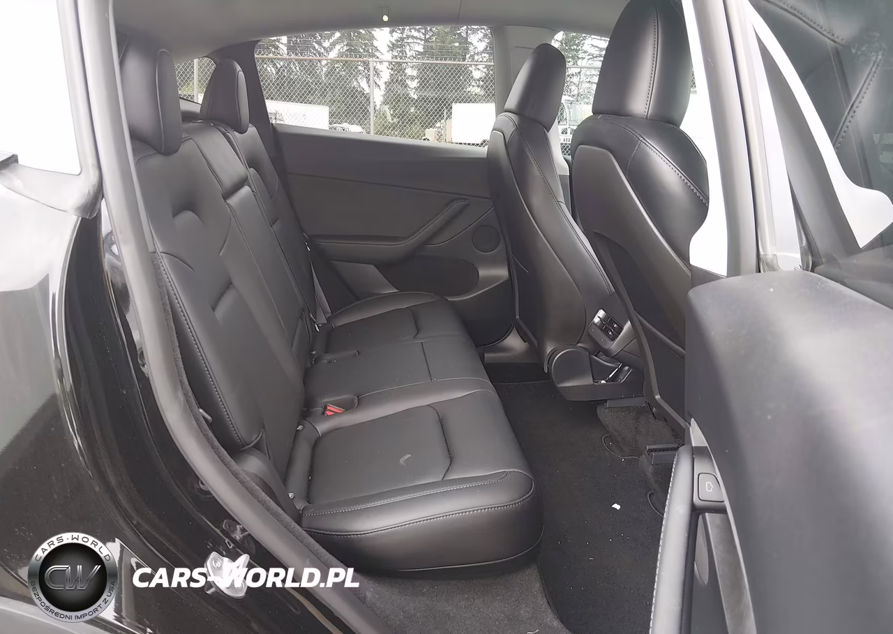 2024 Tesla Model Y Performance Dual Motor All-Wheel Drive VIN:7SAYGDEF6RF053337 - 8