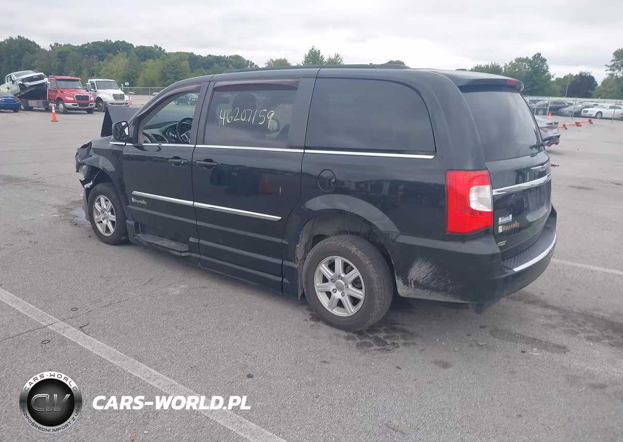 2012 Chrysler Town & Country Touring VIN:2C4RC1BG8CR327173 - 3