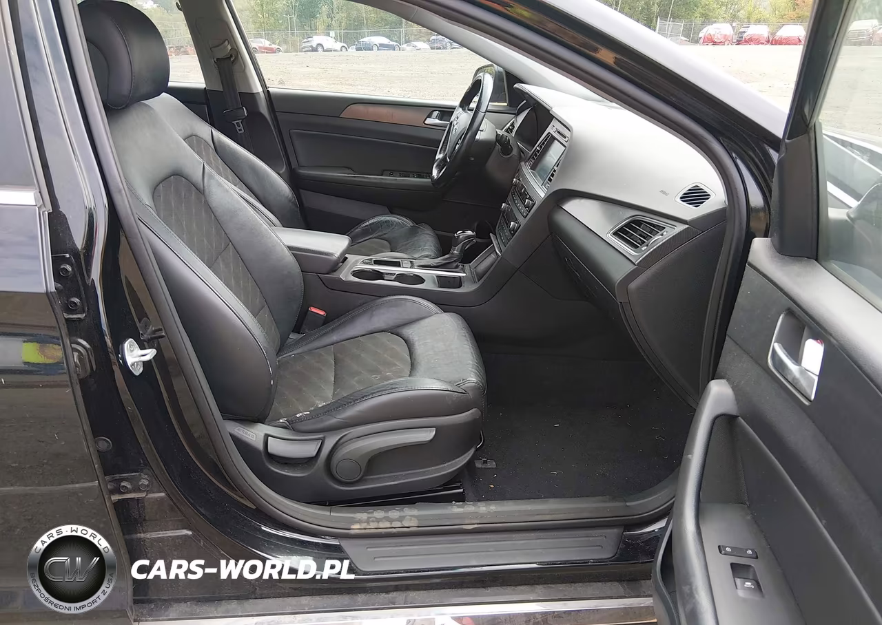 2015 Hyundai Sonata Sport VIN:5NPE34AF1FH094943 - 5