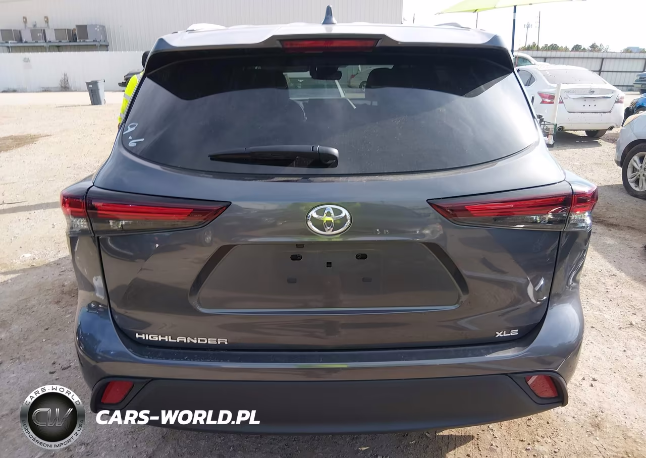 2025 Toyota Highlander Xle VIN:5TDKDRAHXSS556113 - 17
