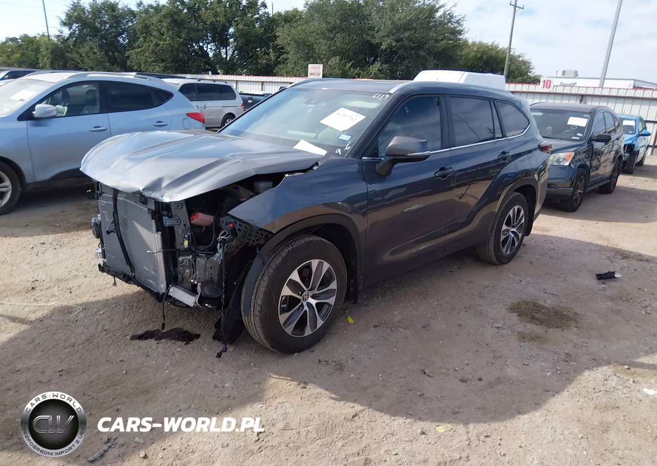 2025 Toyota Highlander Xle VIN:5TDKDRAHXSS556113 - 2