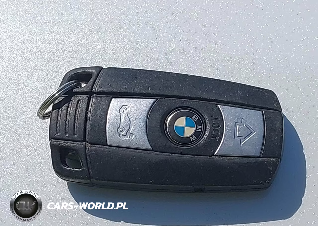 2012 BMW 328I VIN:WBAKE5C59CE756591 - 11