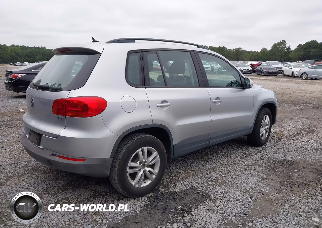 2016 Volkswagen Tiguan S VIN:WVGAV7AX0GW545743 - 4