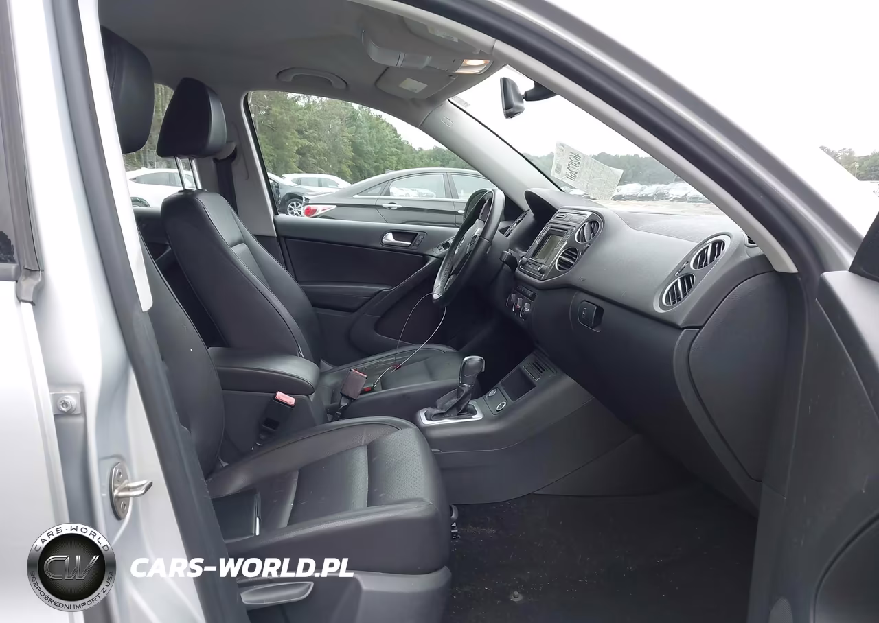 2016 Volkswagen Tiguan S VIN:WVGAV7AX0GW545743 - 5