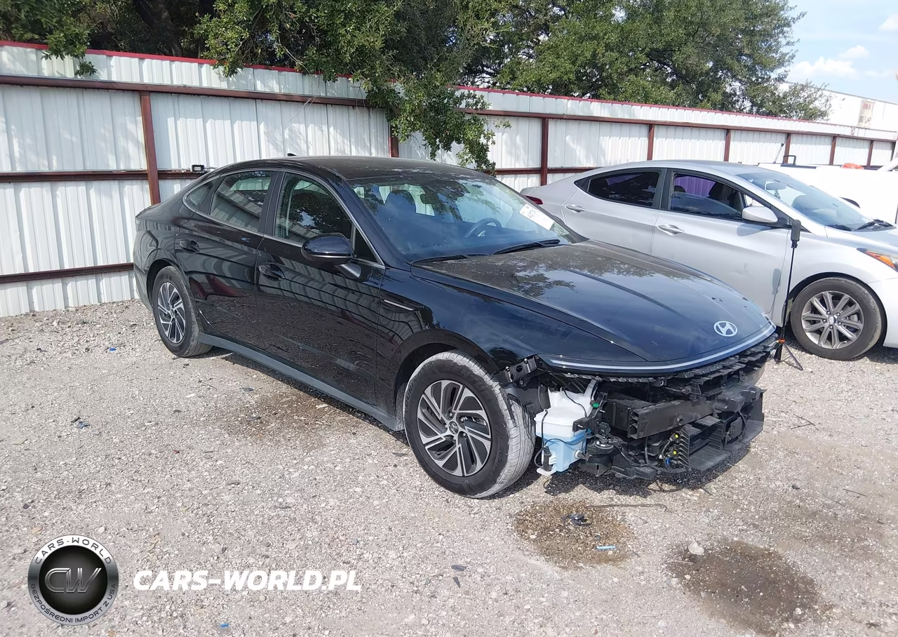 2026 Hyundai Sonata Hybrid Blue VIN:KMHL24JJXTA146051 - 1
